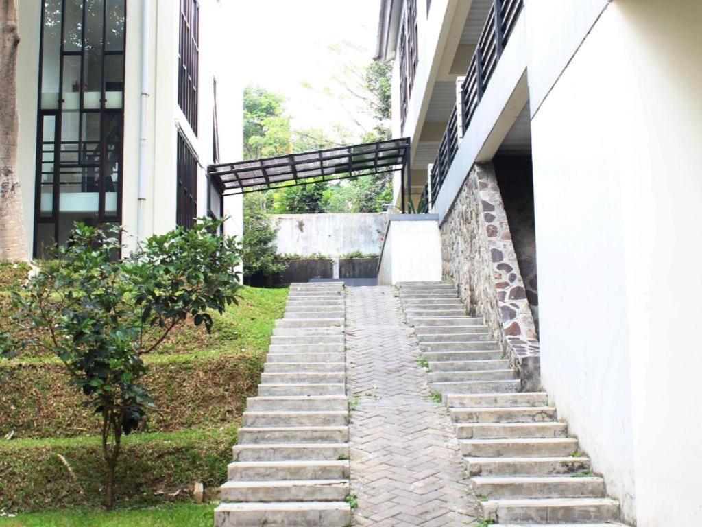 Pp University Cisarua Exterior foto